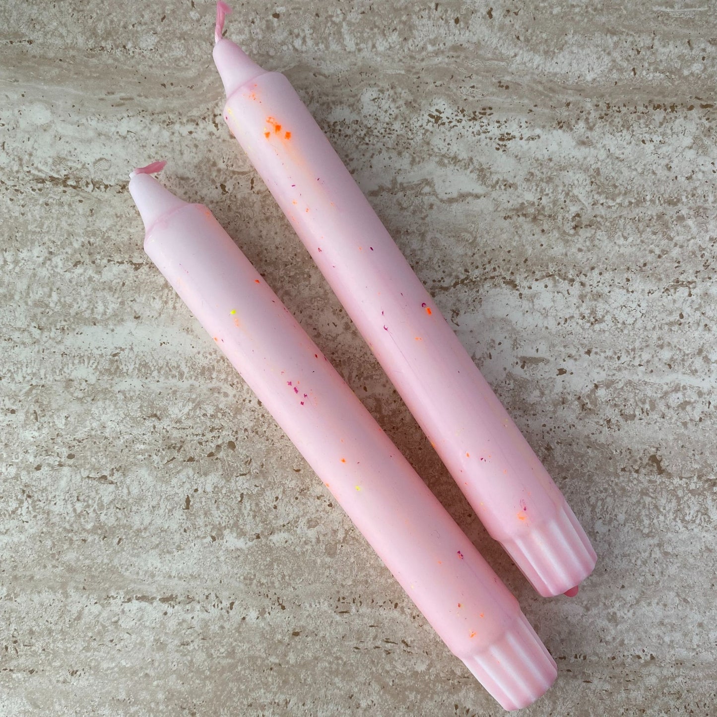 Kaars #1 - roze spikkels