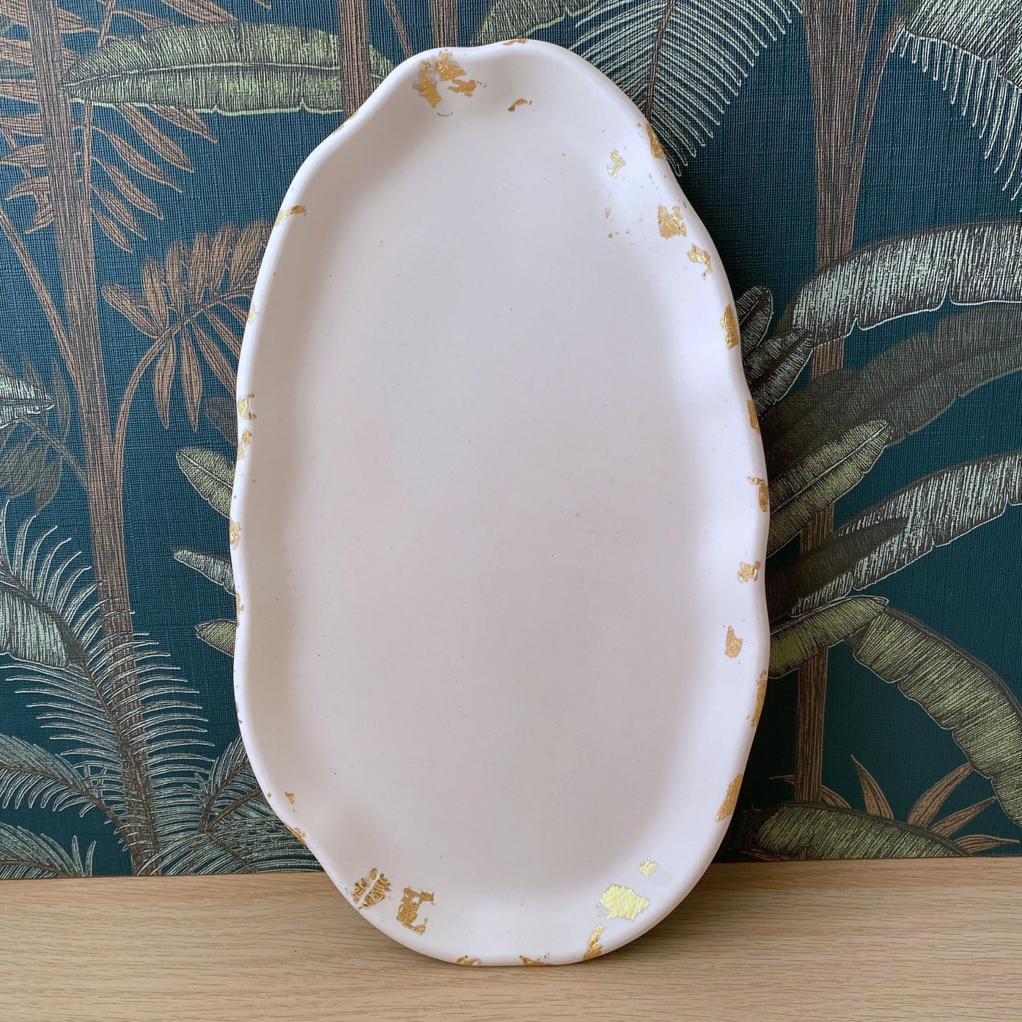 Ovale schaal - wit met bladgoud